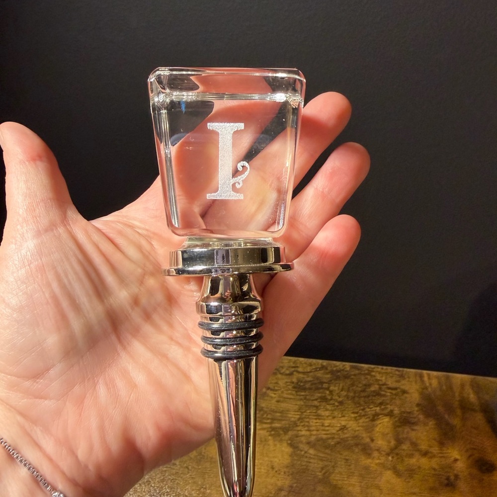Lead Crystal Letter “I” Wine Stopper - Picture 2 of 4